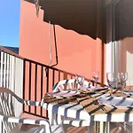 4 Couchages Proche Avec Parking Et Balcon Au Lavandou - Fr-1-251-557 *