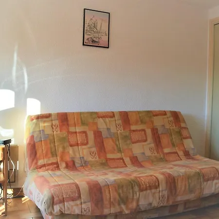 4 Couchages Proche Avec Parking Et Balcon Au Lavandou - Fr-1-251-557