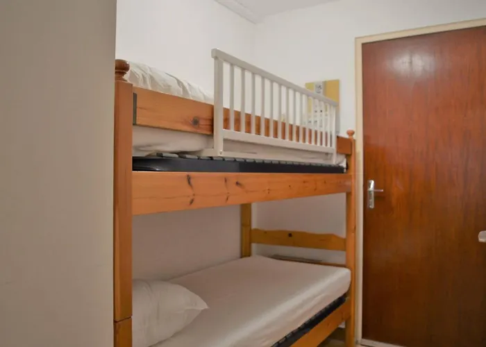 Apartman 4 Couchages Proche Avec Parking Et Balcon Au Lavandou - Fr-1-251-557 Le Lavandou