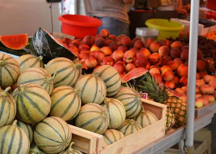 Apartman 4 Couchages Proche Avec Parking Et Balcon Au Lavandou - Fr-1-251-557